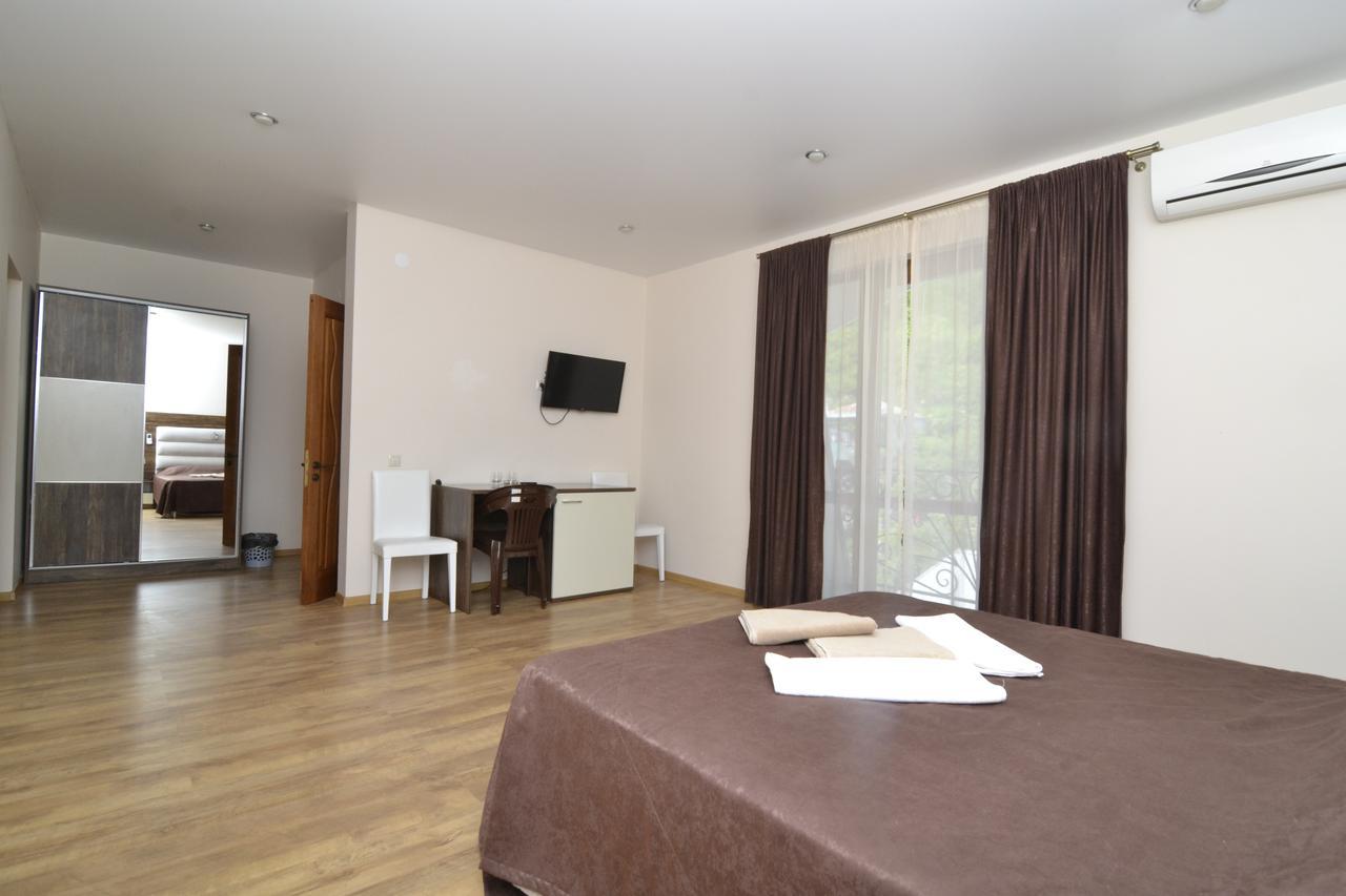 Arda Hotel Gagra Ngoại thất bức ảnh