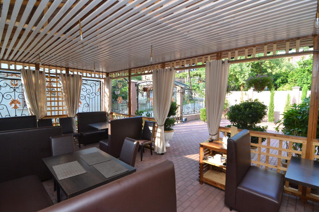 Arda Hotel Gagra Ngoại thất bức ảnh